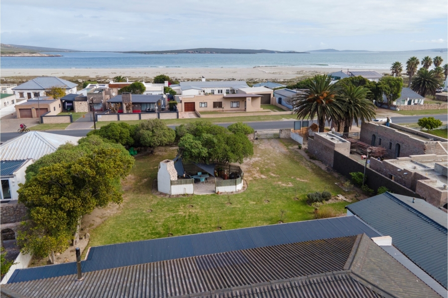 4 Bedroom Property for Sale in Middedorp Western Cape